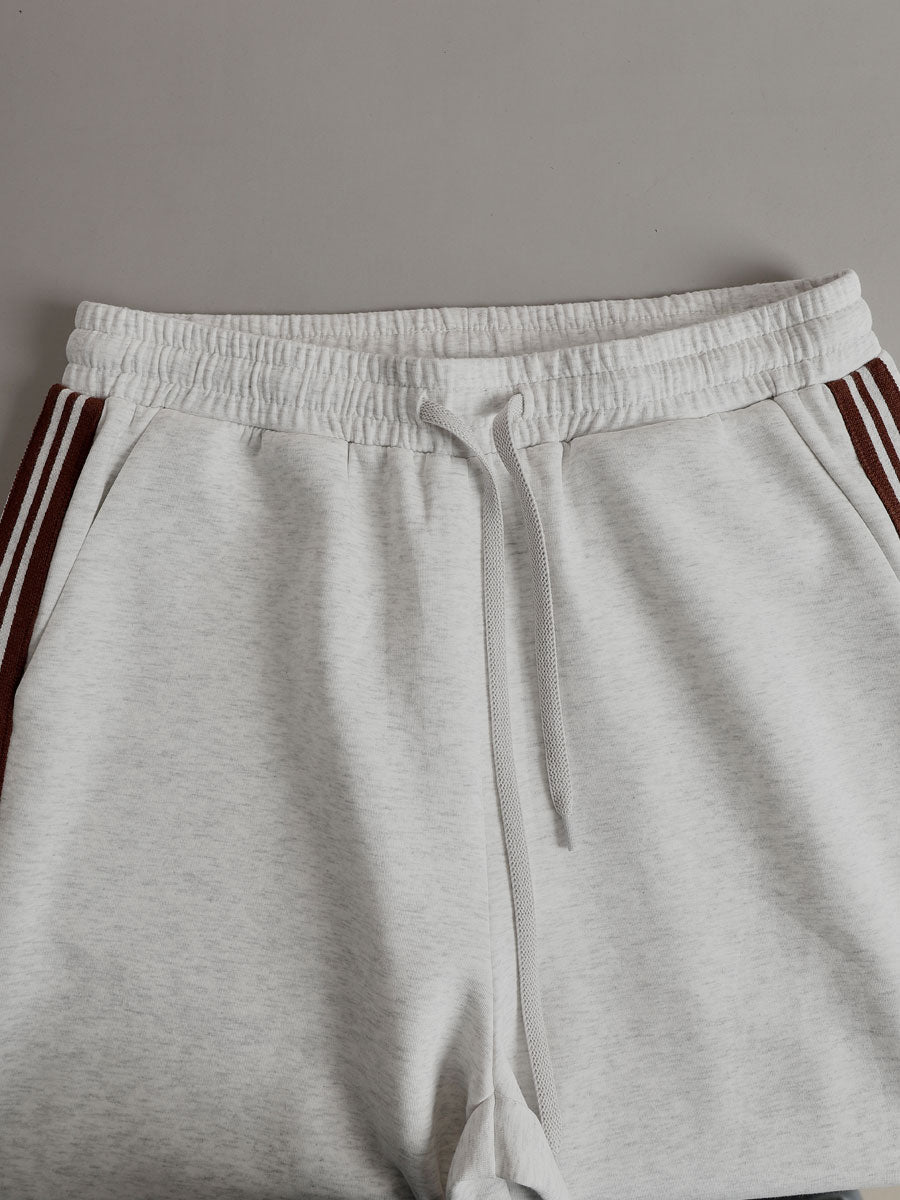 Priscilla - Elegant og sporty sæt med sweatshirt med halv lynlås