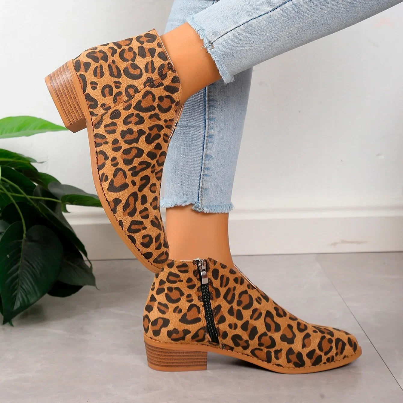 Camille | Botines con estampado de leopardo y cremallera para mujer