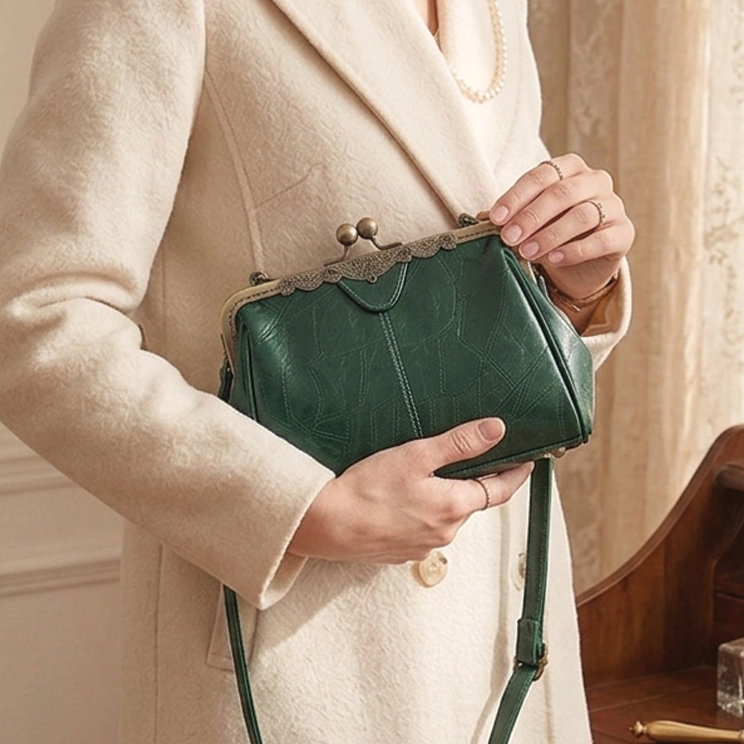 Woreya - Vintage Clasp Handbag