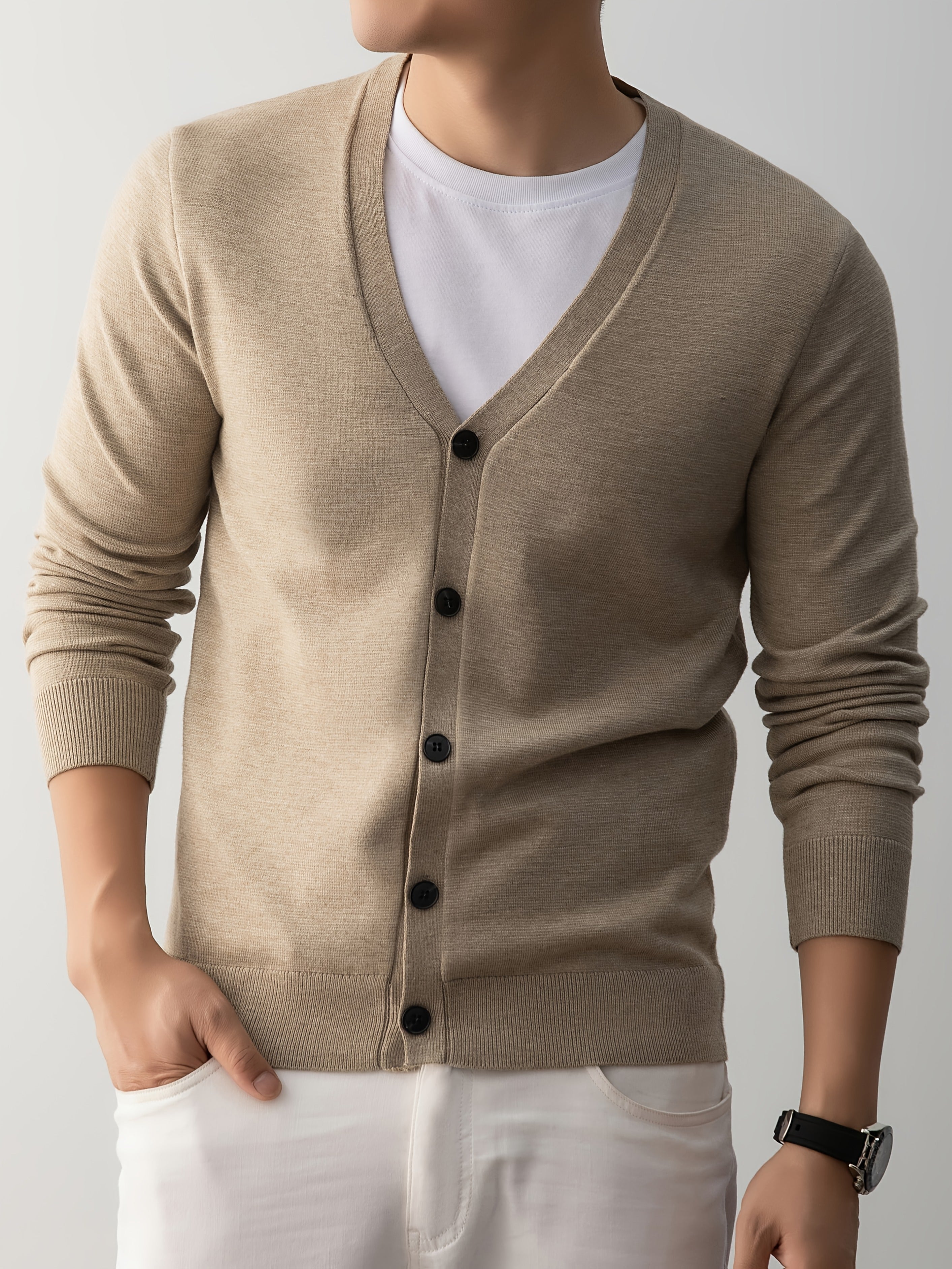 ARTHUR | CLASSIC V-NECK BUTTON-FRONT KNIT CARDIGAN