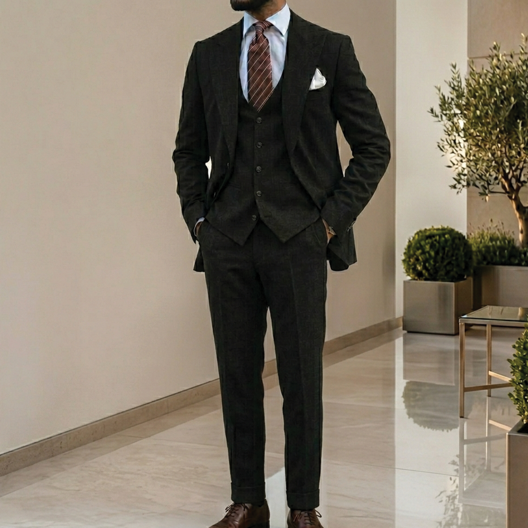 Leon - Men’s Three-Piece Suit
