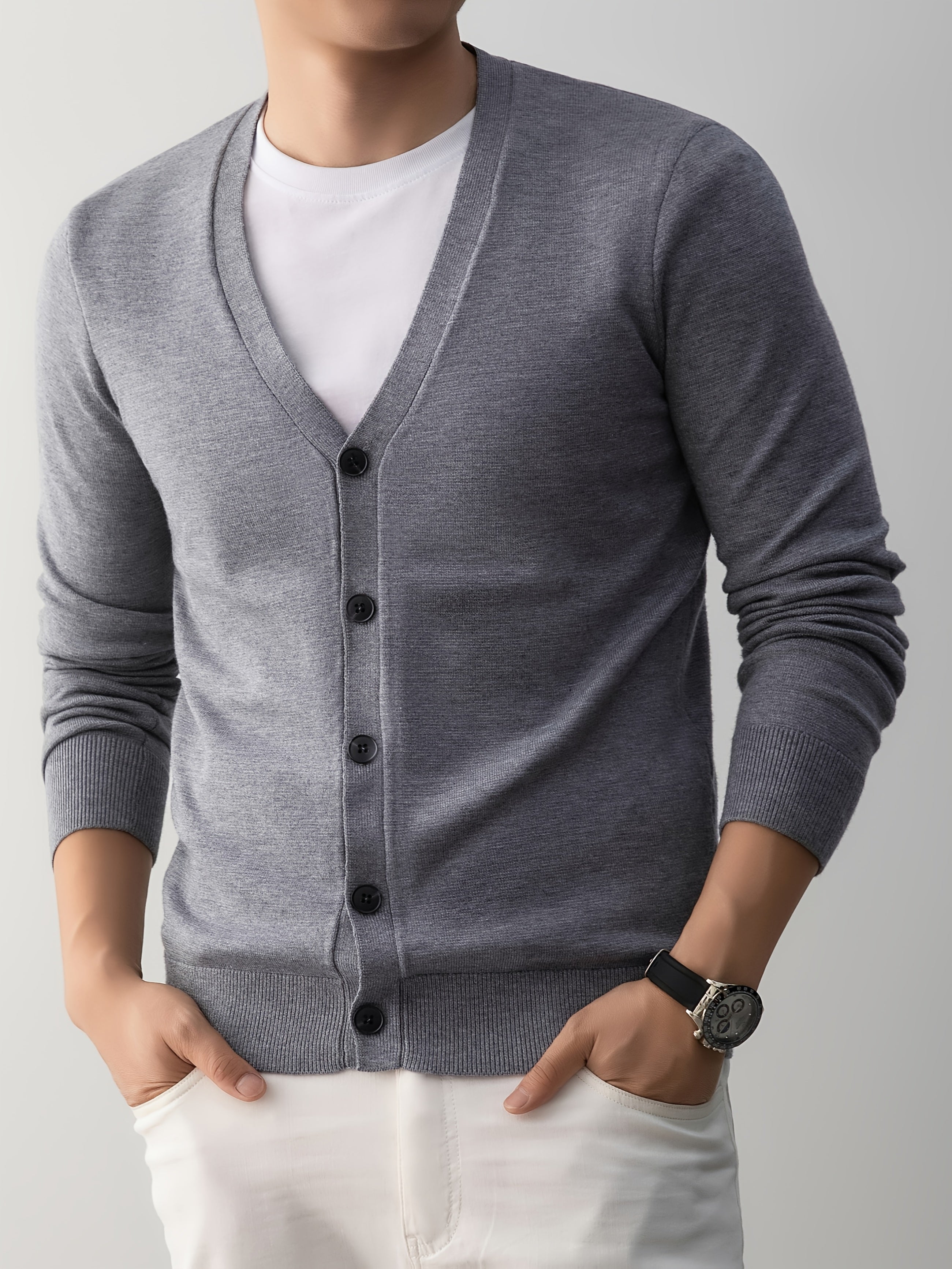 ARTHUR | CLASSIC V-NECK BUTTON-FRONT KNIT CARDIGAN