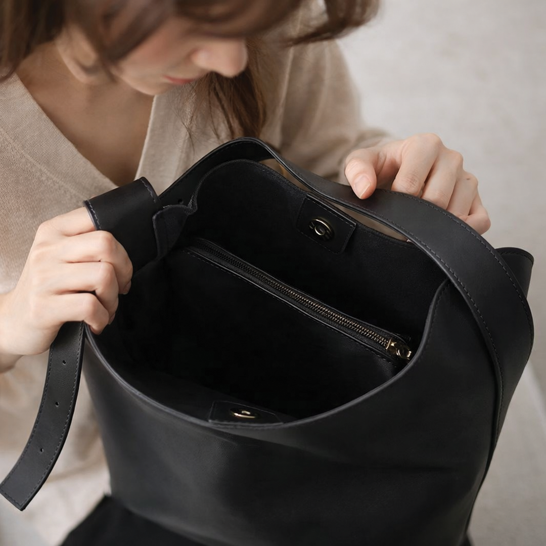 Moryx - Vegan Leather Minimalist Shoulder Bag