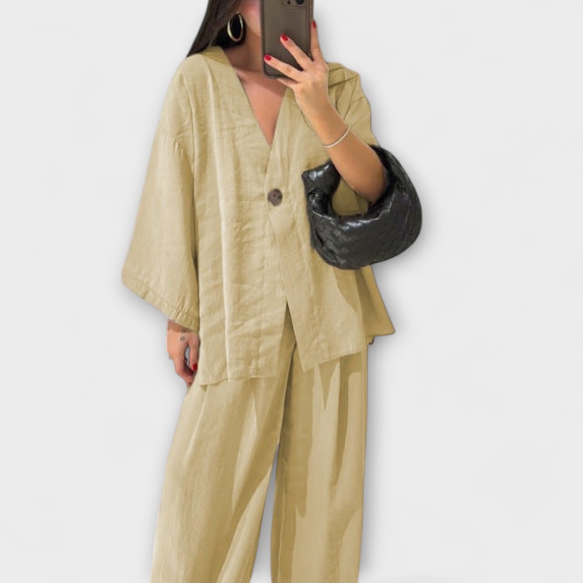 Jacqueline - Casual V-neck top and trousers duo