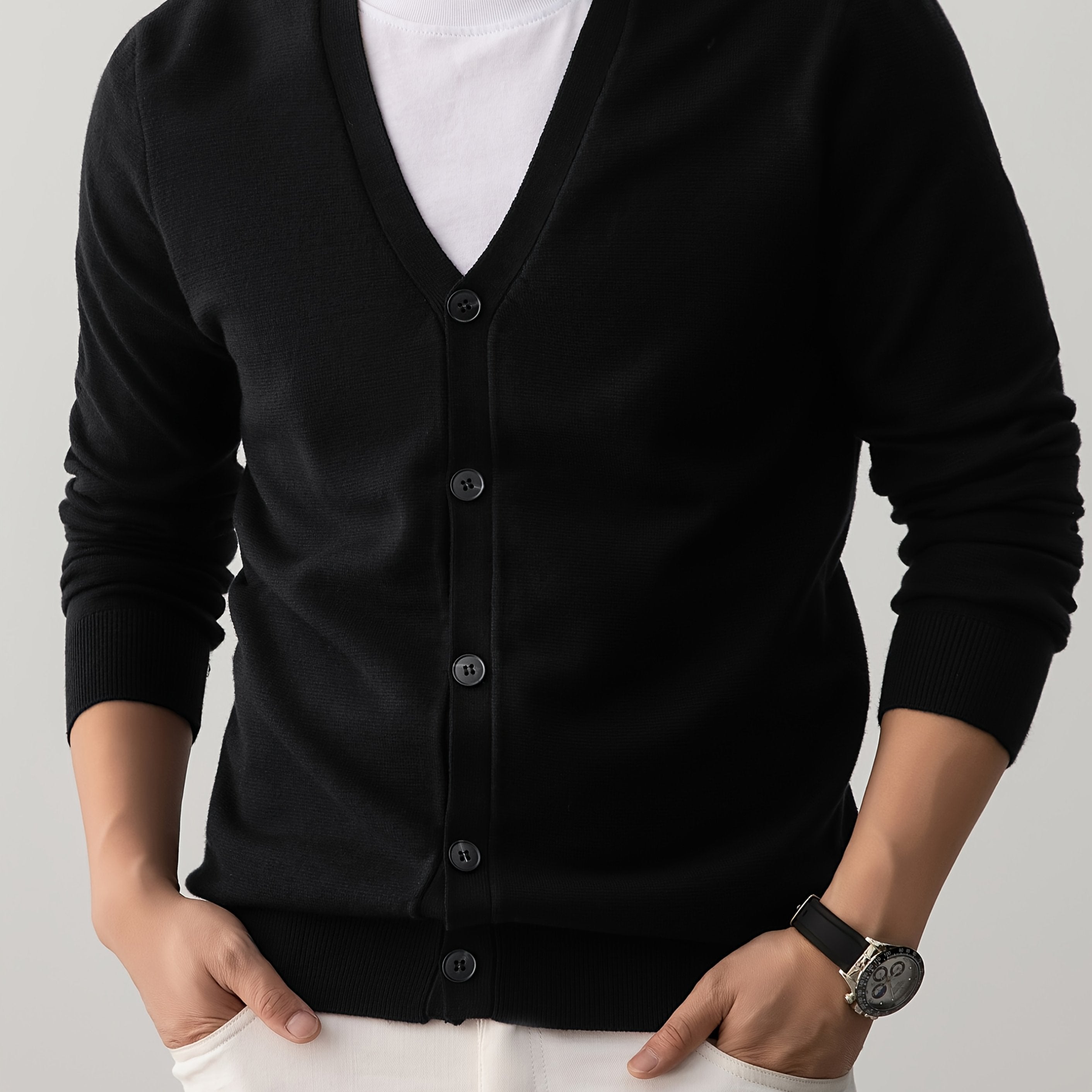 ARTHUR | CLASSIC V-NECK BUTTON-FRONT KNIT CARDIGAN
