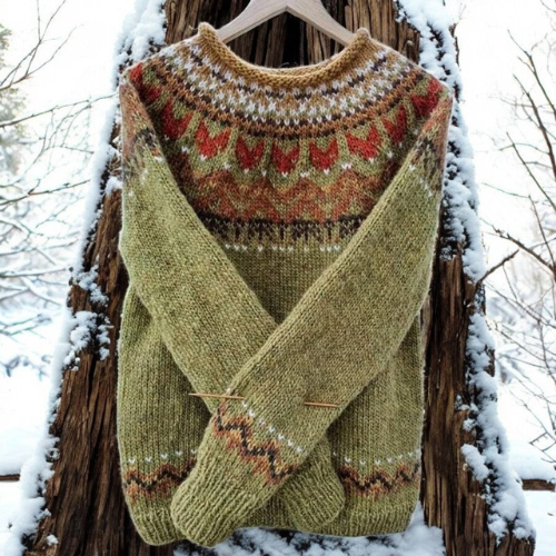 Zephira – Warm Sweater with a Classic Knit Pattern