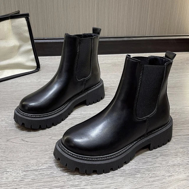 Petra - Chelsea Boots