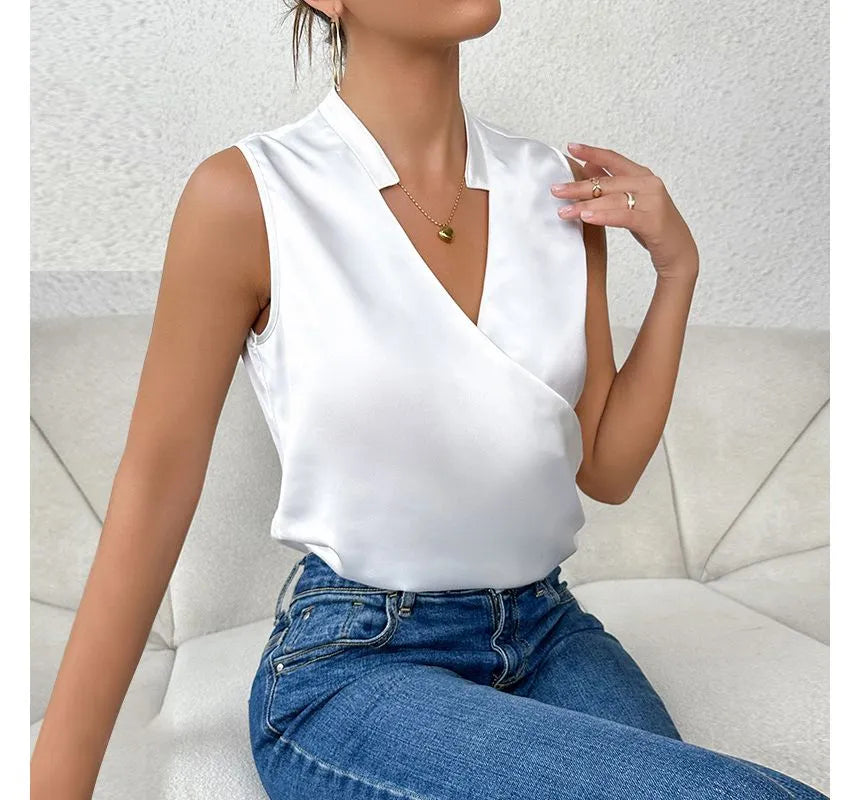 Karissa – Elegant Sleeveless Top