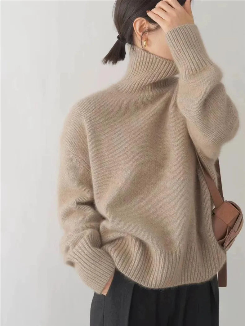 Honey - Turtleneck Sweater