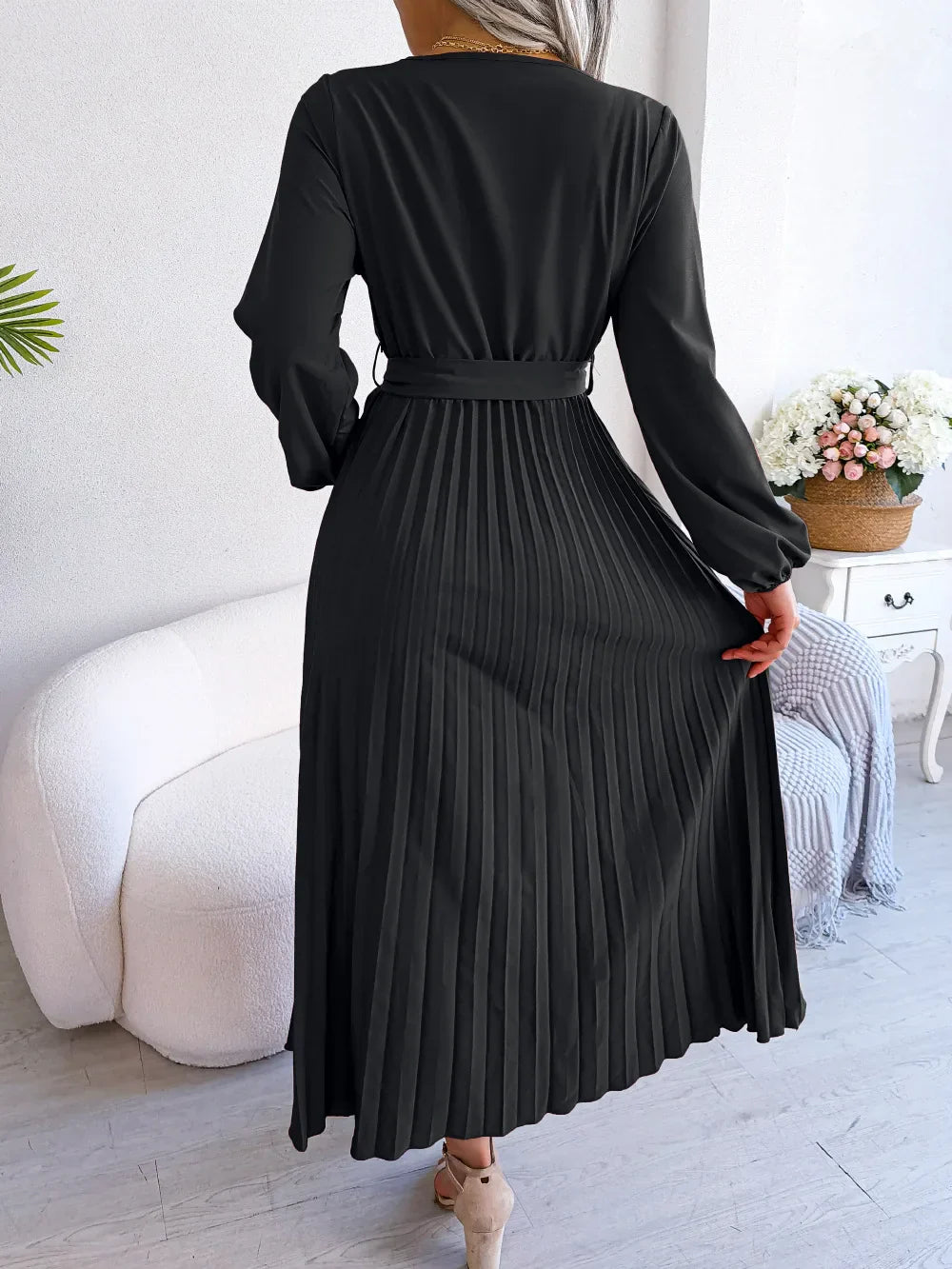Javana - V-Neck Maxi Dress