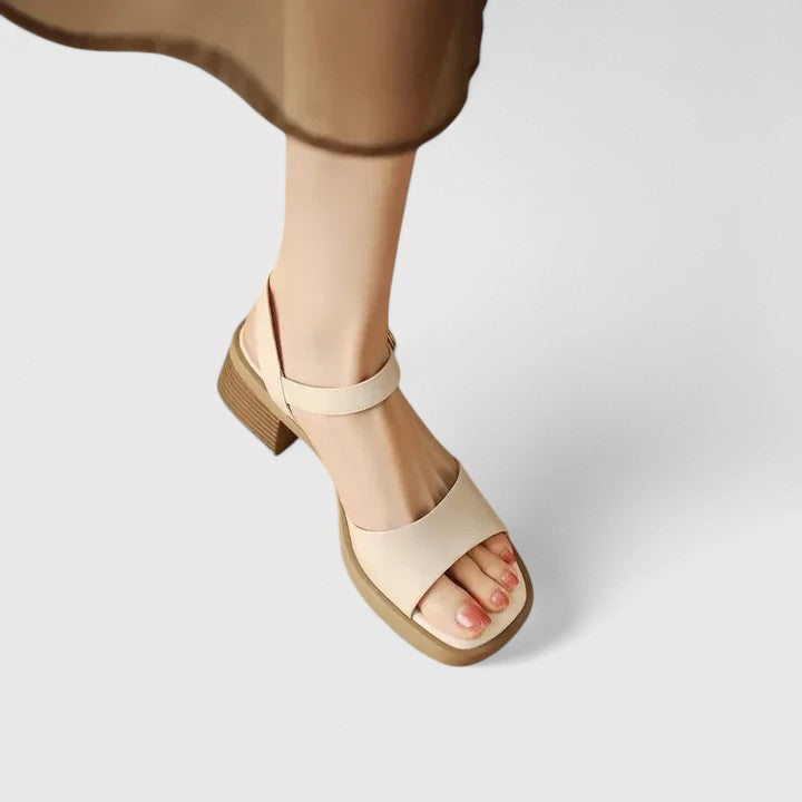 Calyssa - Elegant sandals