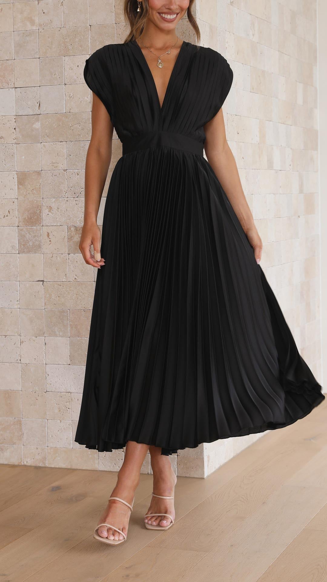 Pivelle - Pleated Maxi Dress