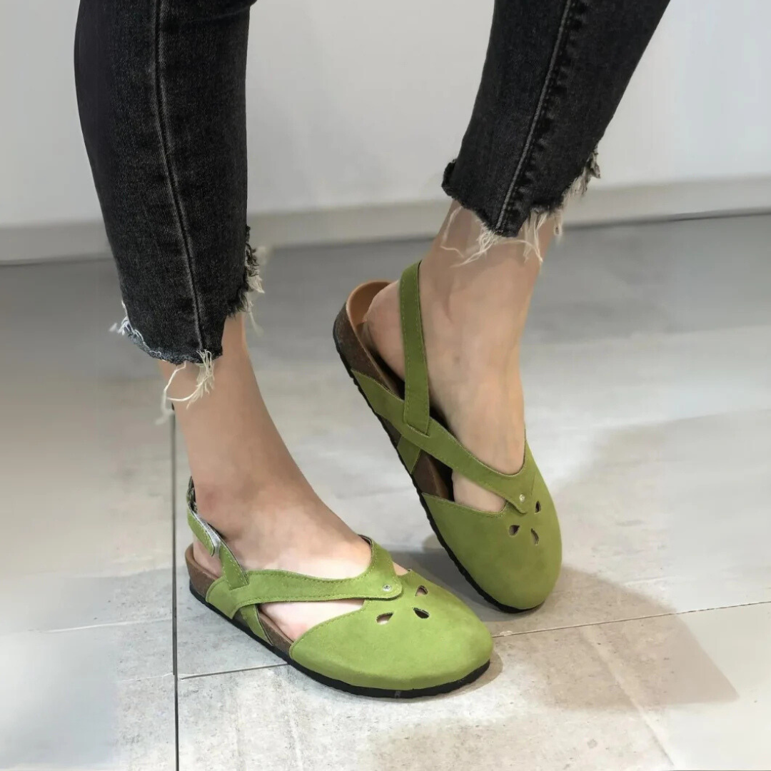 Lura - Closed-Toe Slingback Sandals
