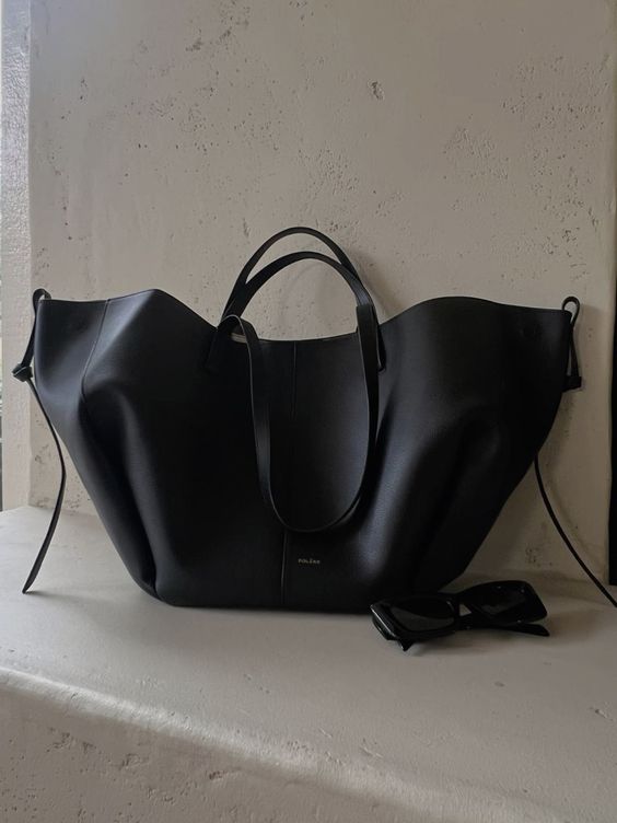 Enzira - Oversized Structured Leather Tote