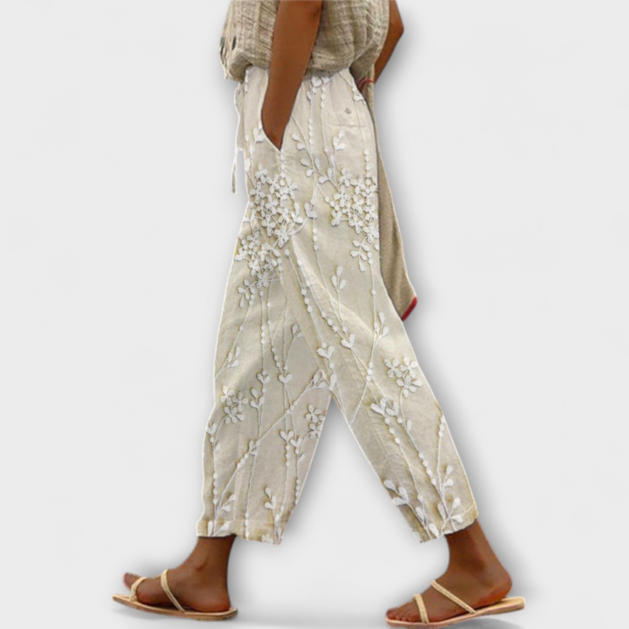 Zoey - Printed trousers with grape leaf pattern