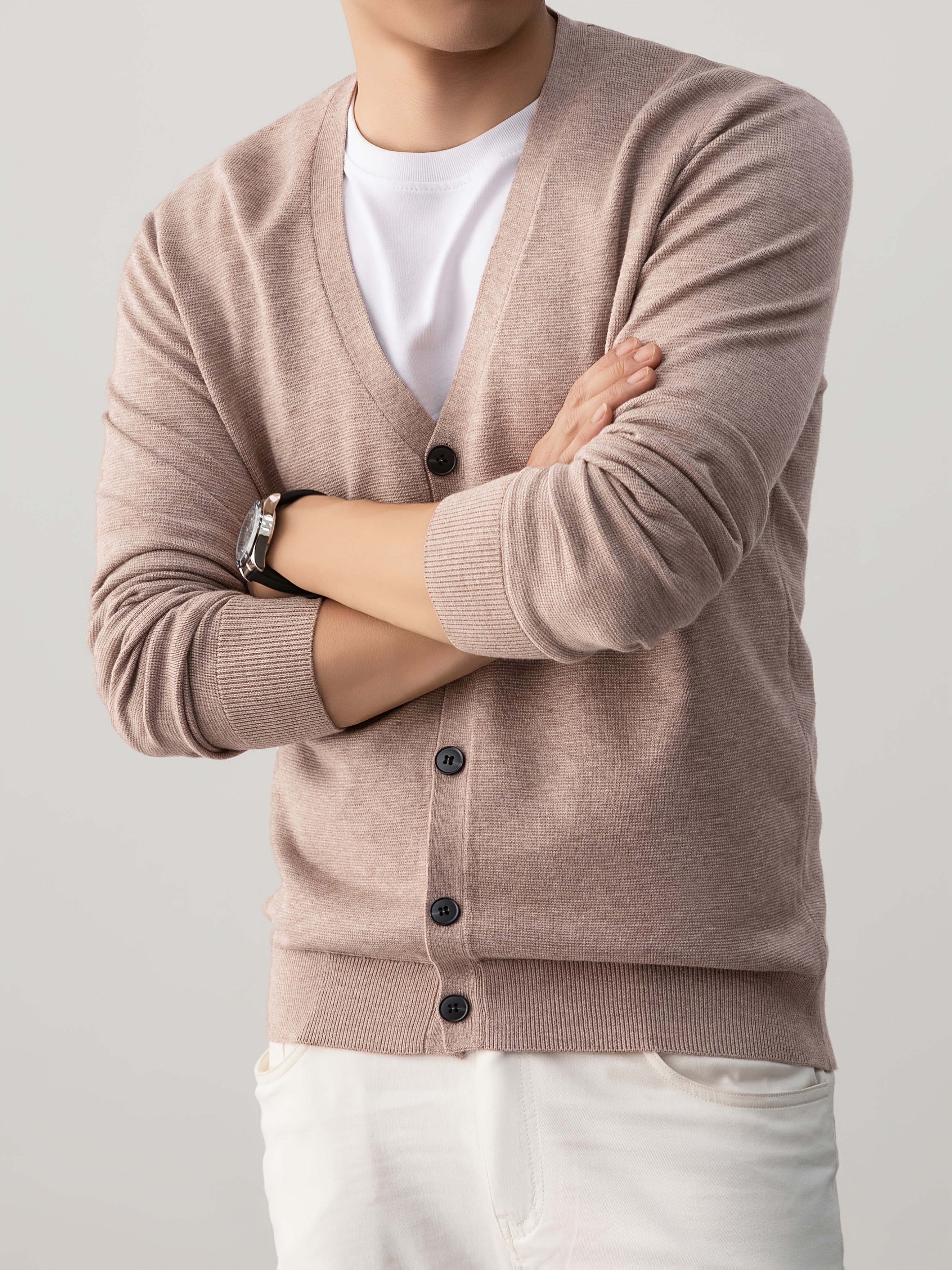 ARTHUR | CLASSIC V-NECK BUTTON-FRONT KNIT CARDIGAN