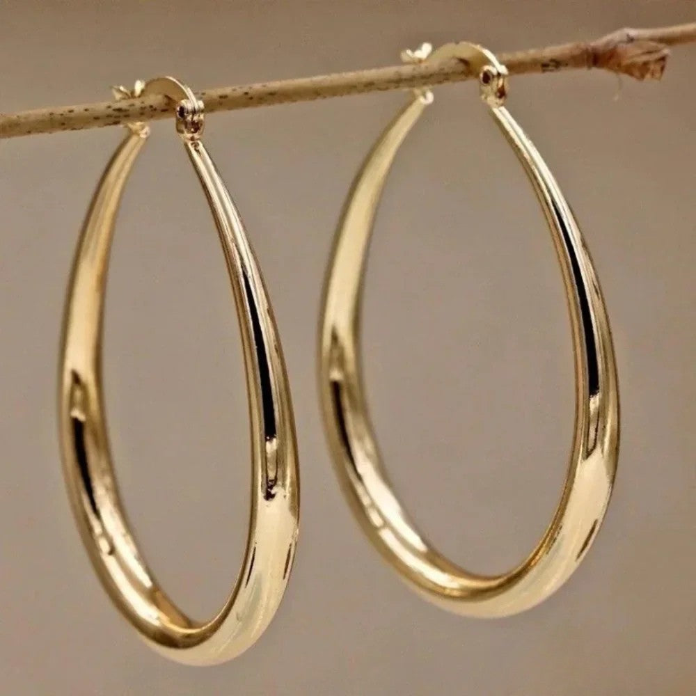 Retro hoop earrings