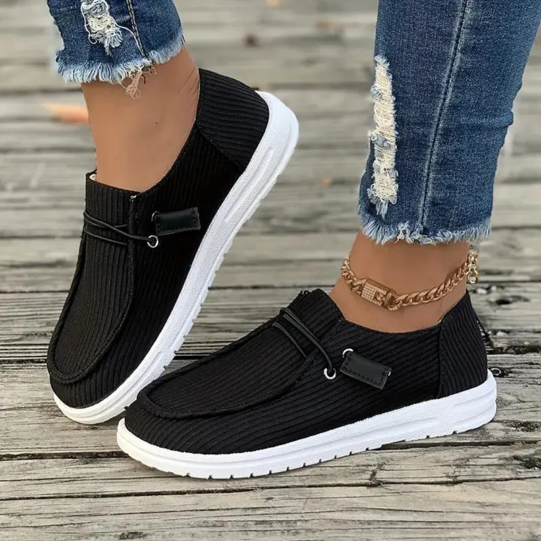 Dahlia - Ribbed slip-on flats