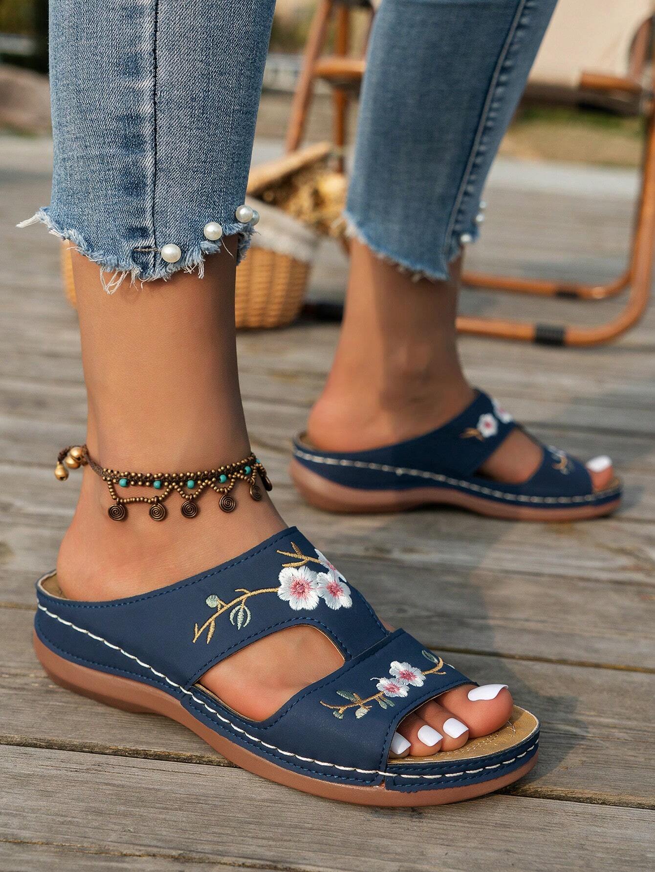 Onyx - Floral Platform Sandals