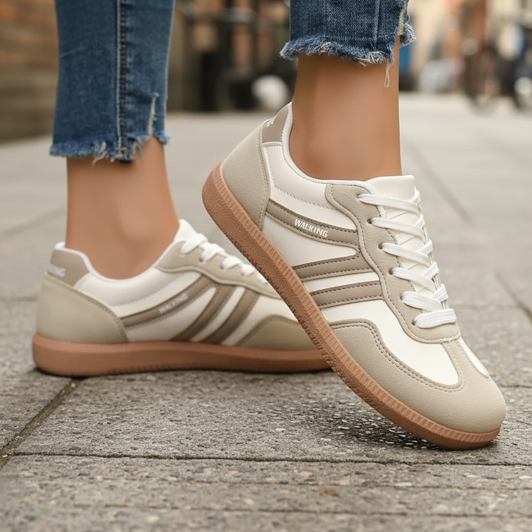 Nora - Lave sneakers med snørebånd