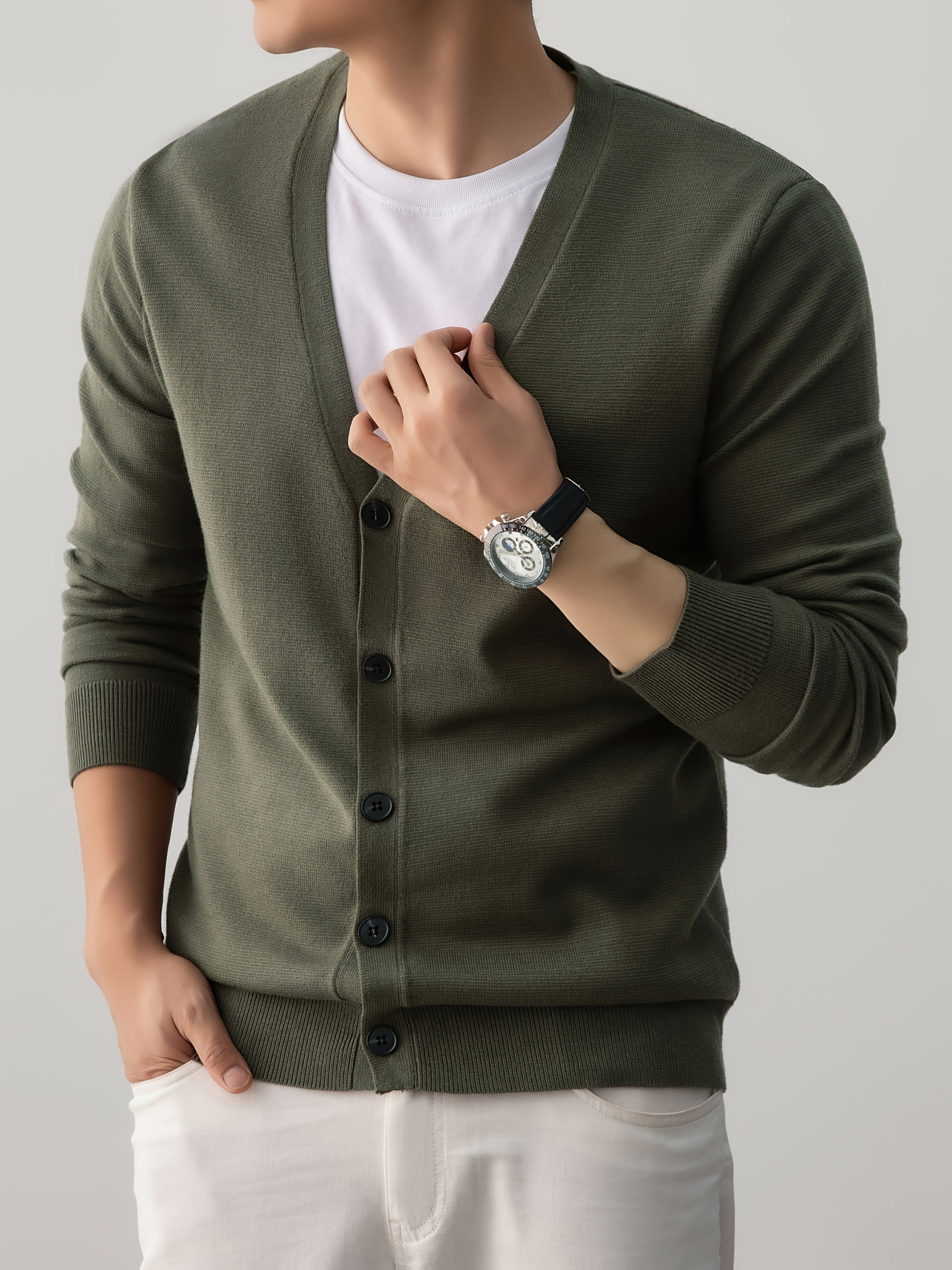 ARTHUR | CLASSIC V-NECK BUTTON-FRONT KNIT CARDIGAN