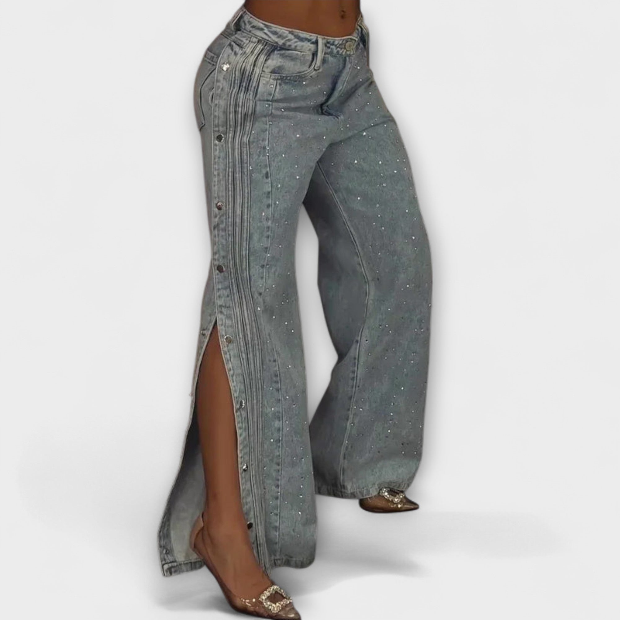 Nola - High-waisted jeans with rhinestones and side buttons