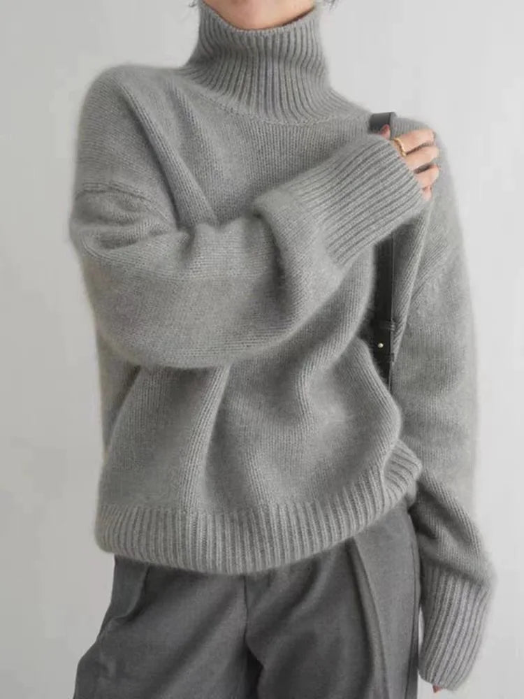 Honey - Turtleneck Sweater
