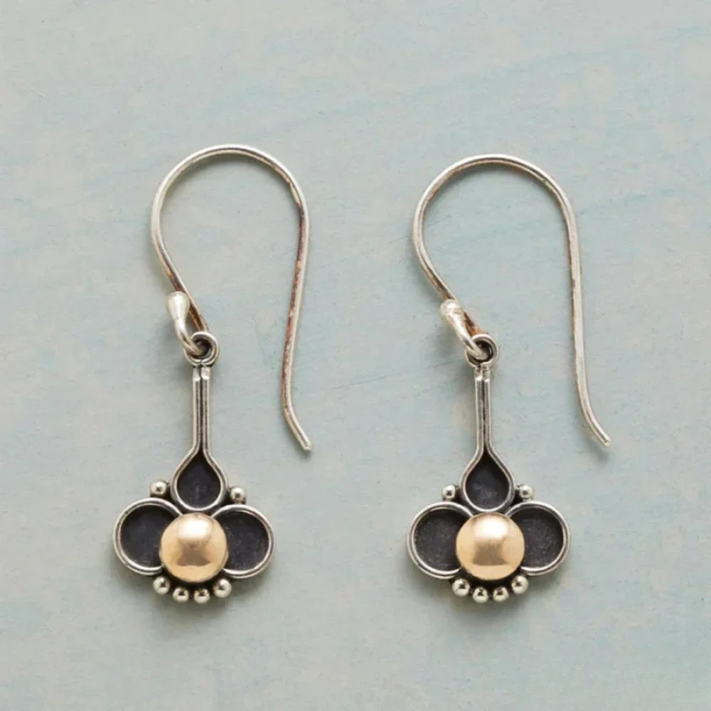 Bohemian clover pearl earrings