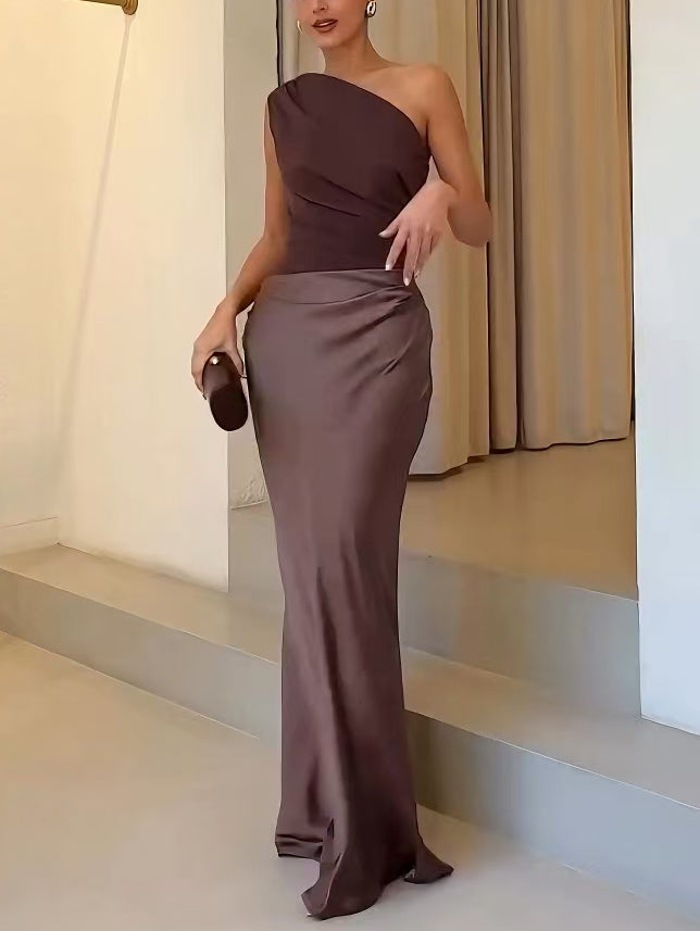 Anita™ | Elegant Plisseret Fest Maxikjole med Asymmetrisk Skulder