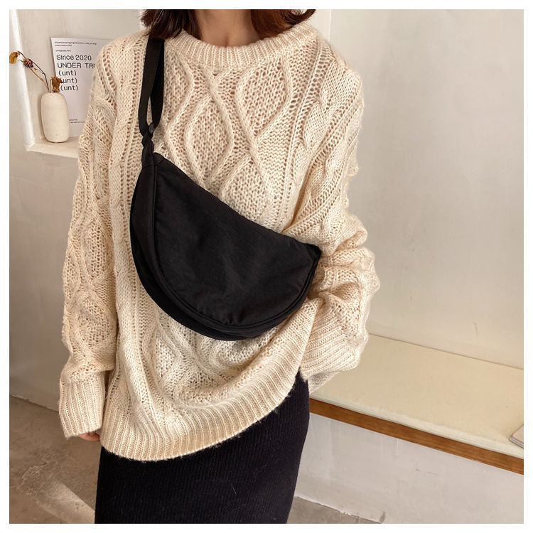 Inezra - Crescent Crossbody Taske