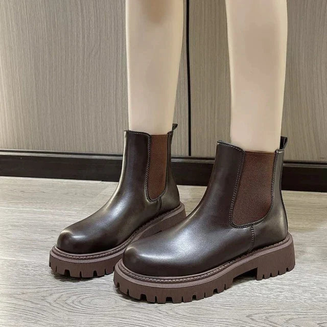 Petra - Chelsea Boots