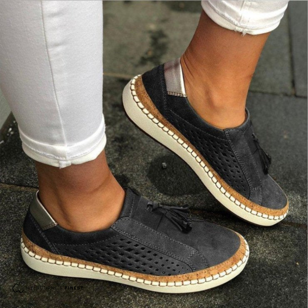 Qyra - Perforerede Slip-On Sko