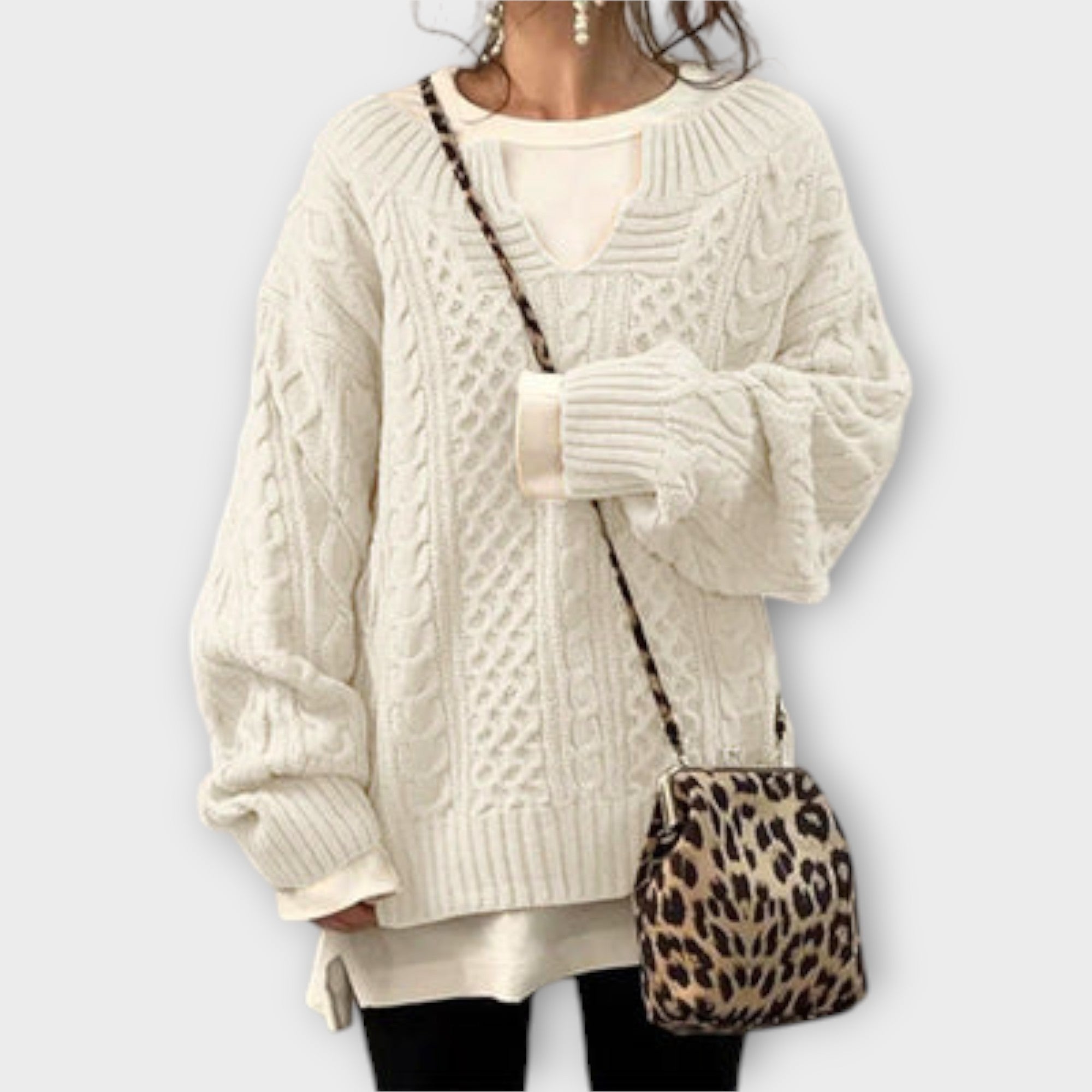 Lili - Oversized cable knit sweater
