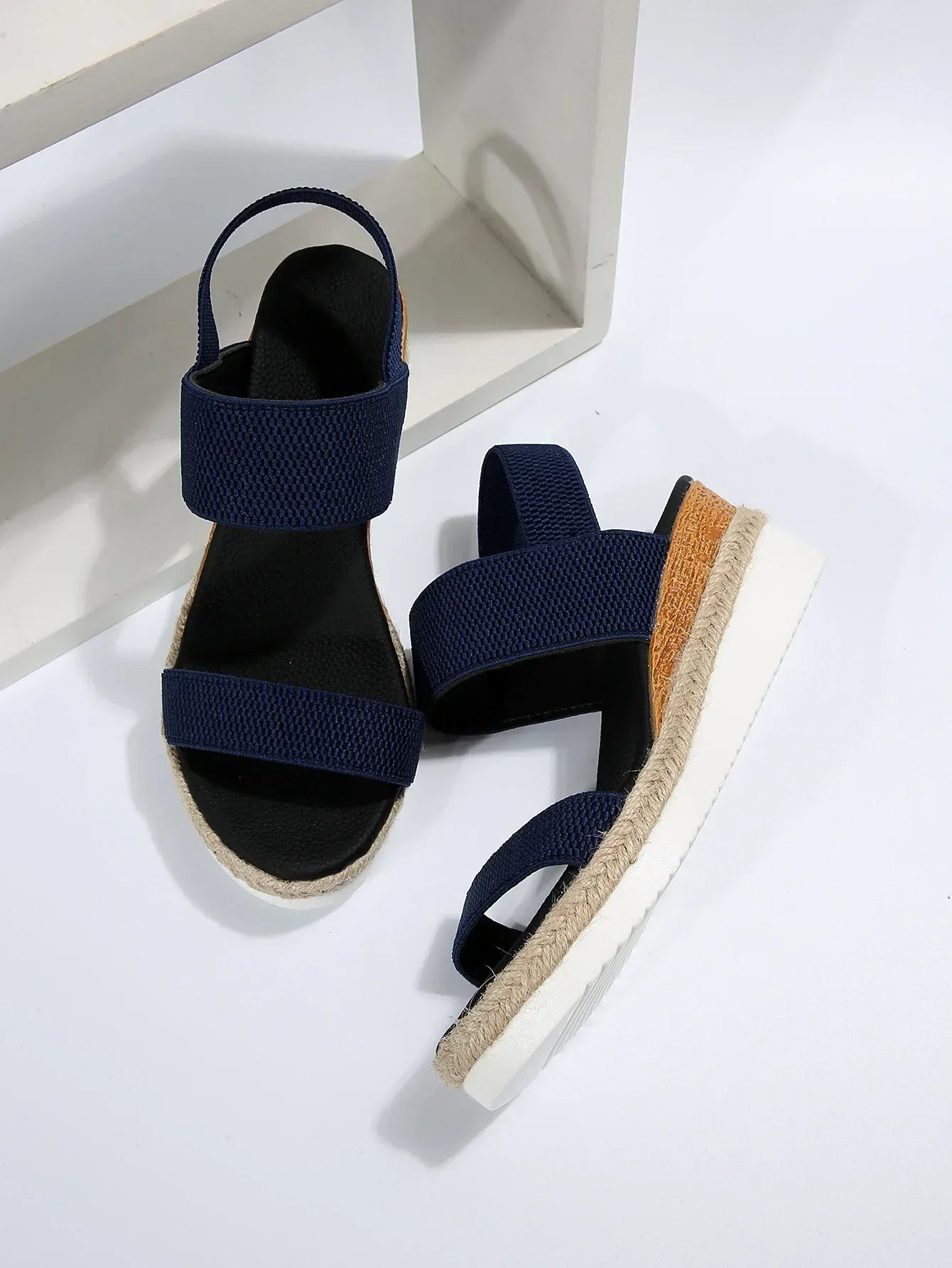 Yuri - Everyday Slip-On Sandals