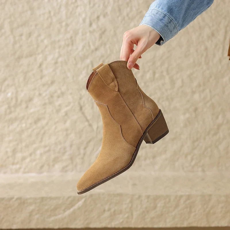 Fiora - Western Ankle Boots