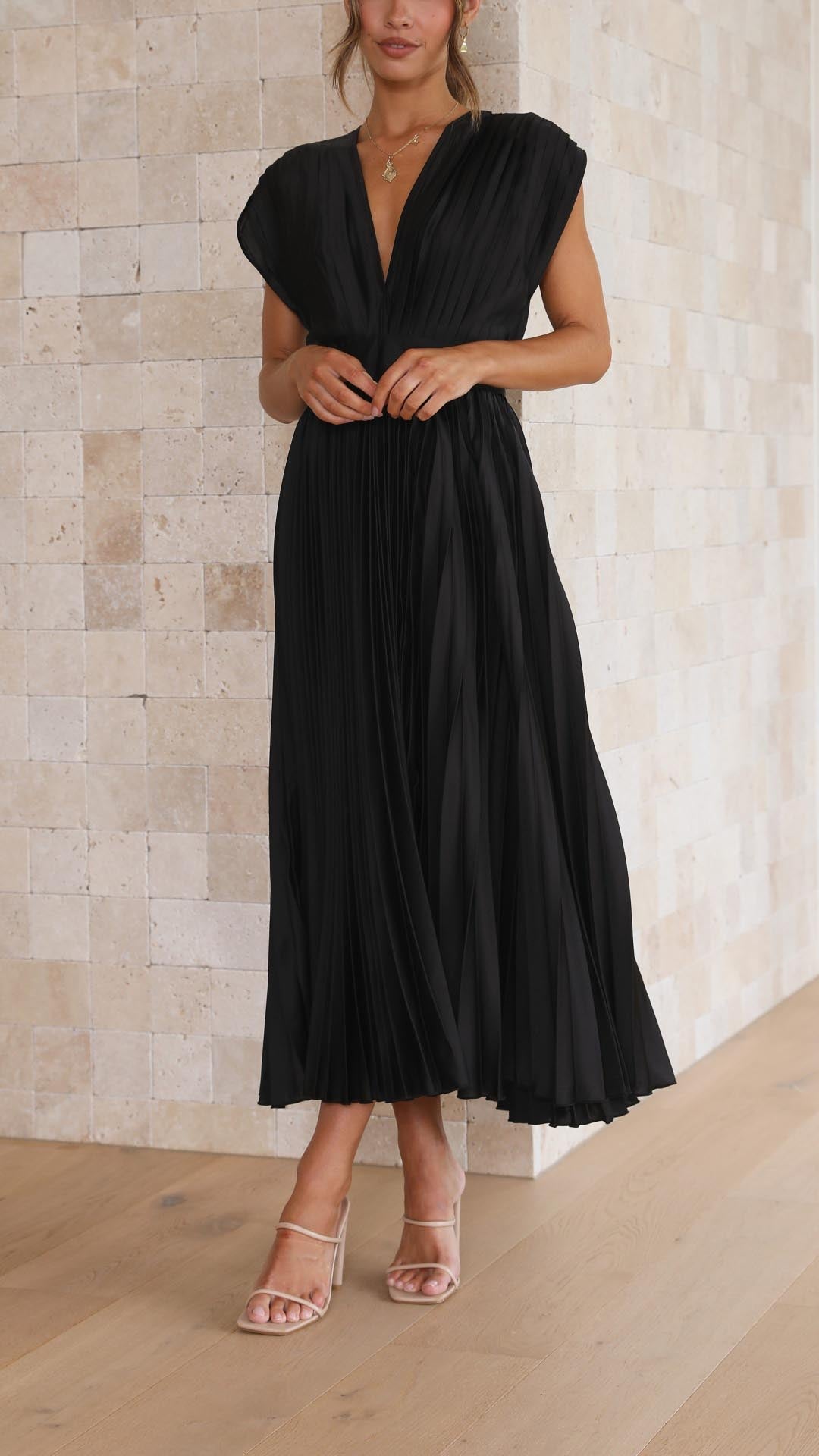 Pivelle - Pleated Maxi Dress