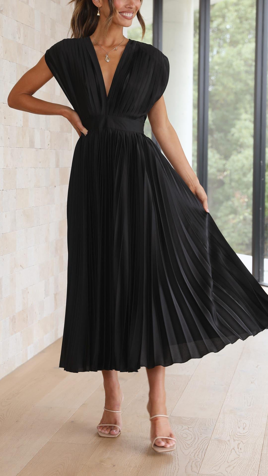 Pivelle - Pleated Maxi Dress
