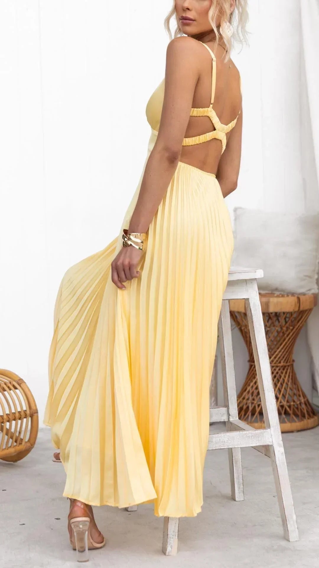 Samantha | Women’s Pleated V-Neck Maxi Dress