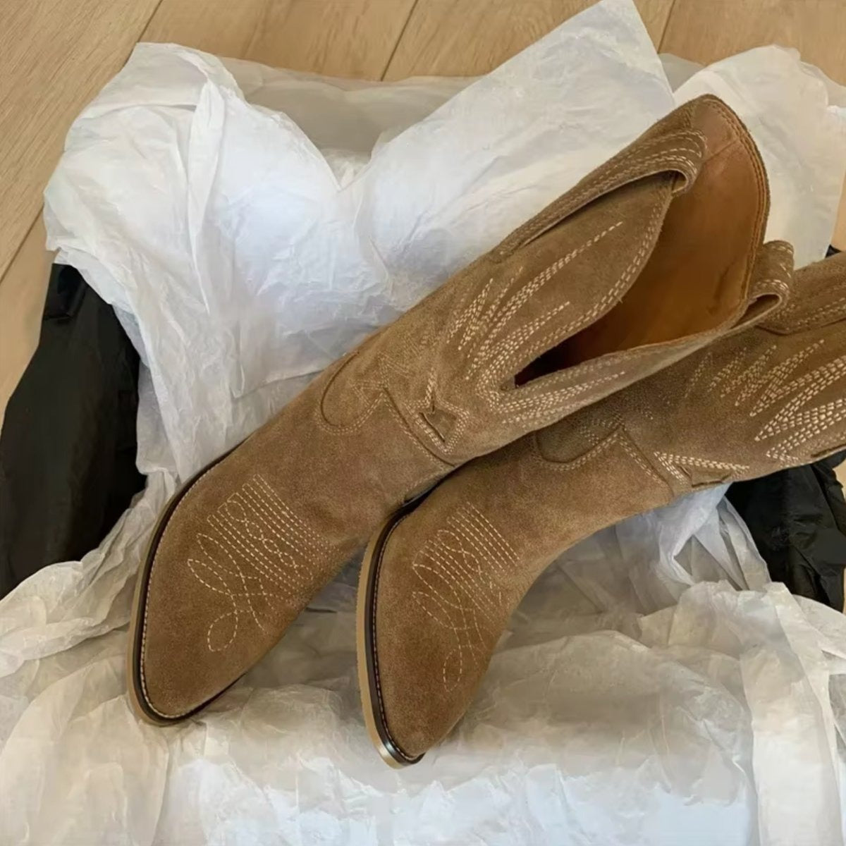 Estilosas Botas para Mujer Estilo-Vaquero Punta-Fina Bordadas