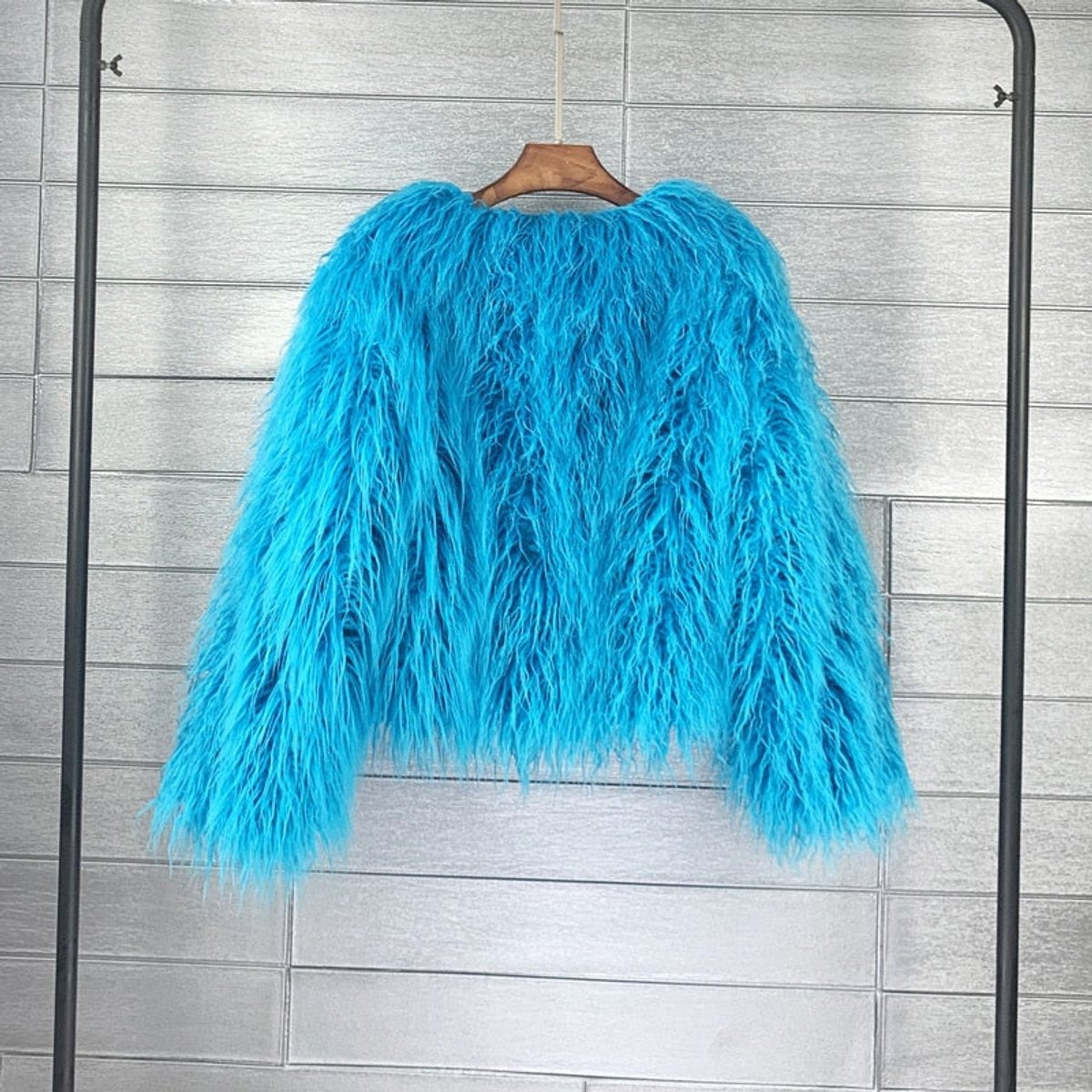Estiloso Abrigo de Pelo Sintético para Mujer Corto Efecto-Peluche Pelo-Largo