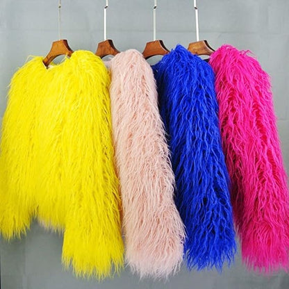 Estiloso Abrigo de Pelo Sintético para Mujer Corto Efecto-Peluche Pelo-Largo