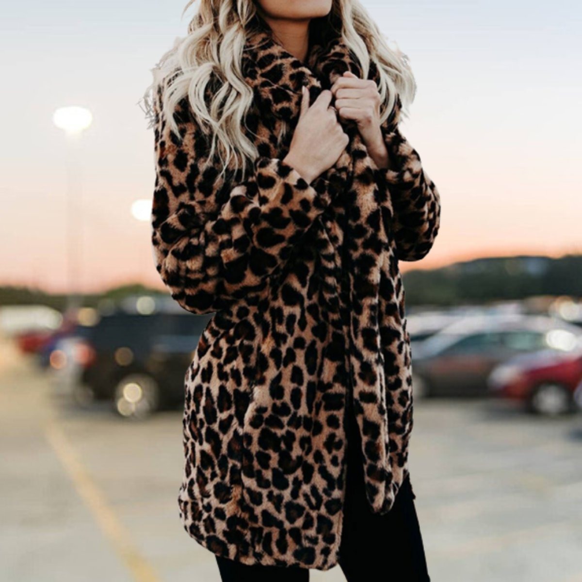 Estiloso Abrigo de Pelo Sintético para Mujer Estampado-Leopardo Efecto-Peluche Cuello-Solapa
