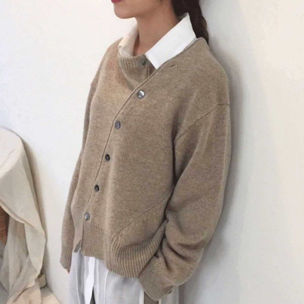 Estiloso Cárdigan Oversize para Mujer Botones-Asimétricos Punto-Suave Manga-Larga