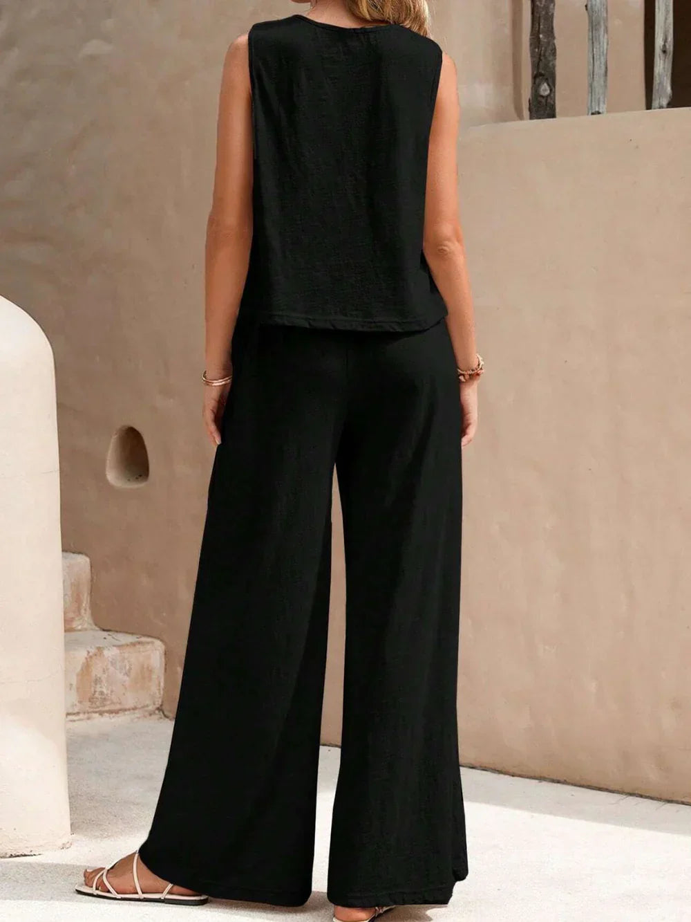 Yanelle - Sleeveless Two-Piece Set